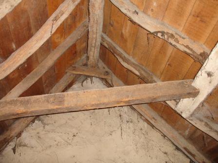 old kitchen roof2.JPG old kitchen roof2.JPG