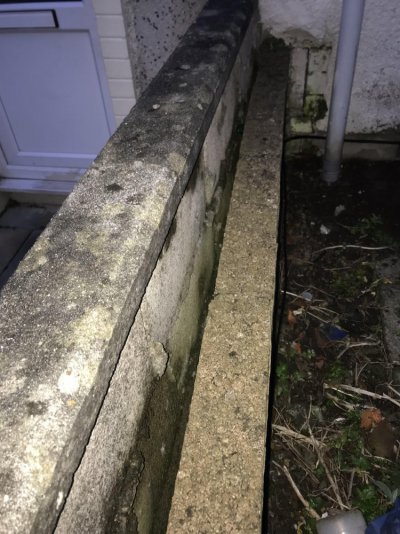 wall.jpg wall.jpg