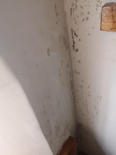 black on wall 1.jpg black on wall 1.jpg