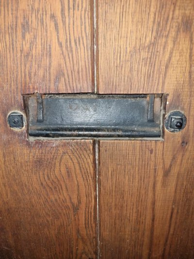 Inside letter box.jpg Inside letter box.jpg