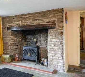 Fireplace.JPG Fireplace.JPG