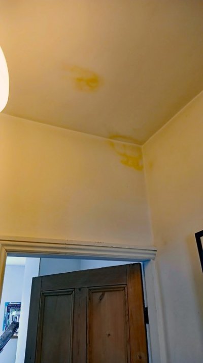 006_Landing ceiling.jpg