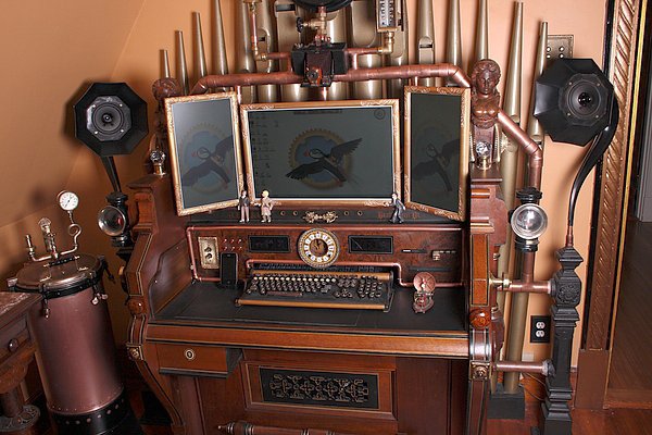 Steampunk-organ-cockpit-desk.JPG