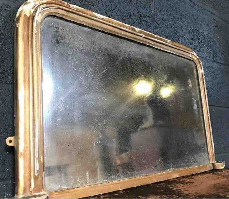 mirror.jpg mirror.jpg
