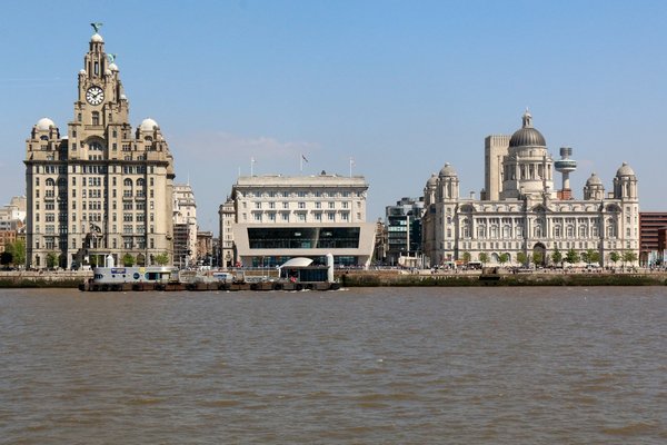 3graces-ppuk.JPG