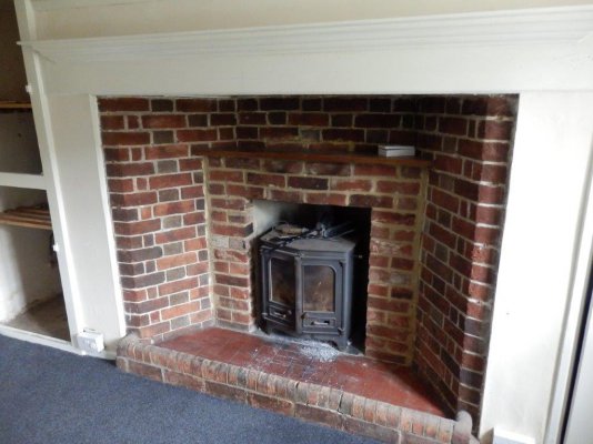 Fireplace - Small.jpg Fireplace - Small.jpg