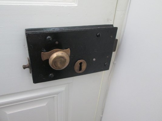 edwardian nightlatch.JPG