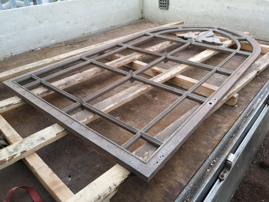 arch window stripped 1.jpg