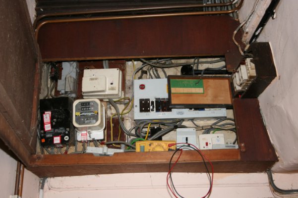 Electrics-Old.JPG
