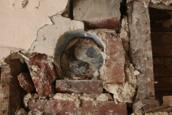 WallMystery2.JPG