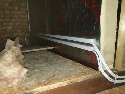 loft-trunking.jpg loft-trunking.jpg