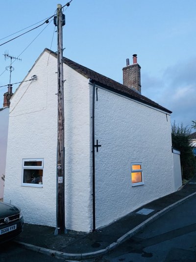 IMG_1085.jpg IMG_1085.jpg