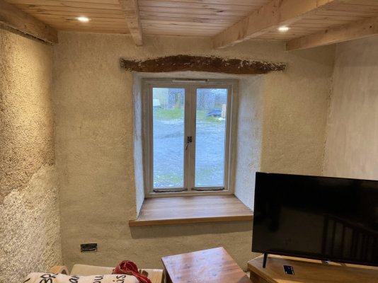 EFC94580-5255-4402-9BB1-D790E60743E9.jpeg EFC94580-5255-4402-9BB1-D790E60743E9.jpeg