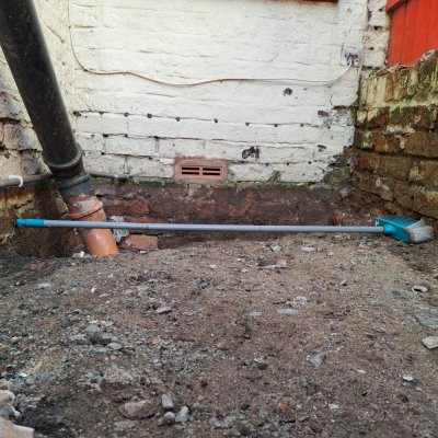 Outside Ground Levels - With Brush.jpeg Outside Ground Levels - With Brush.jpeg